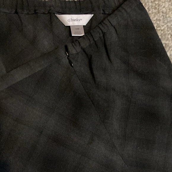 CJ Banks Plaid Skirt - Picture 3 of 7